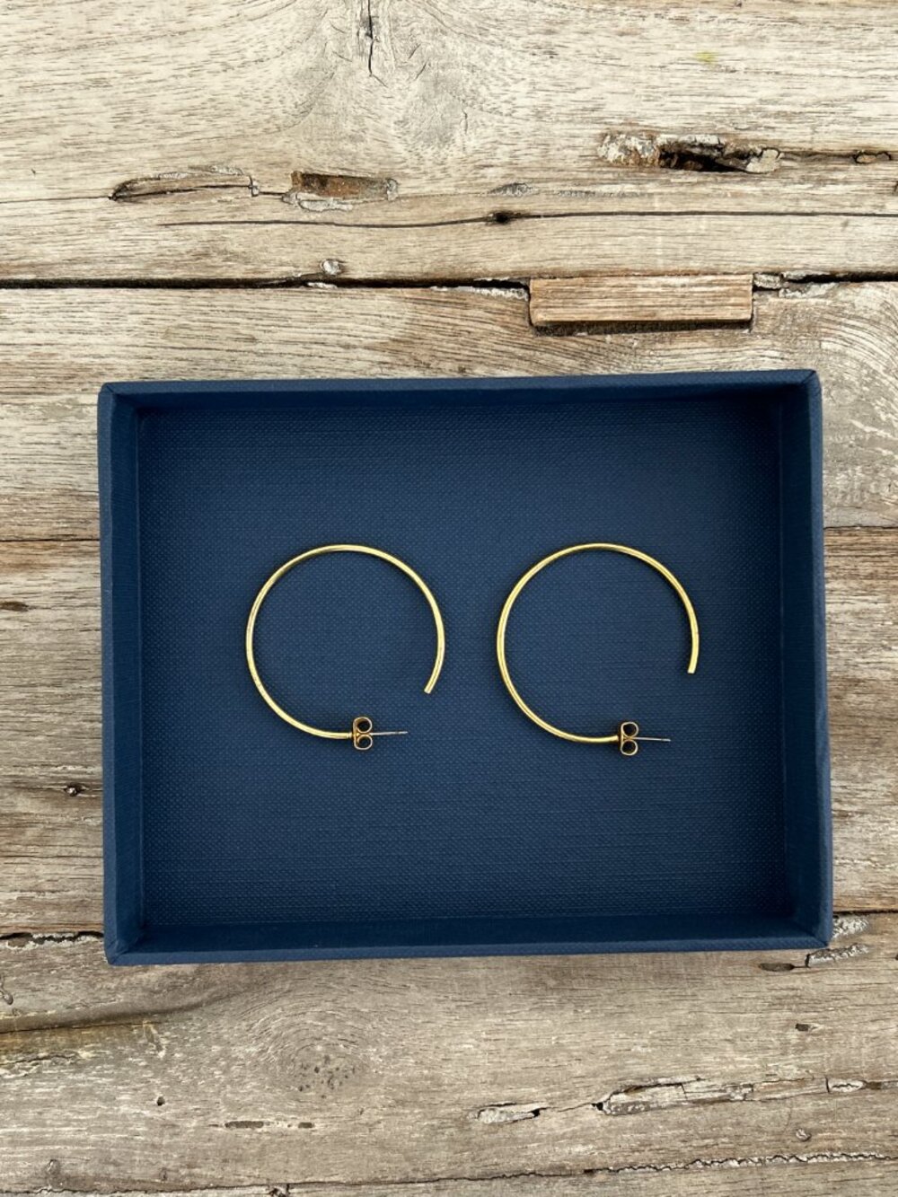 Madewell Hoop Earrings - Picture 2 of 4
